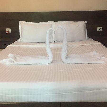 Ave Maria Guest House Candolim Ngoại thất bức ảnh